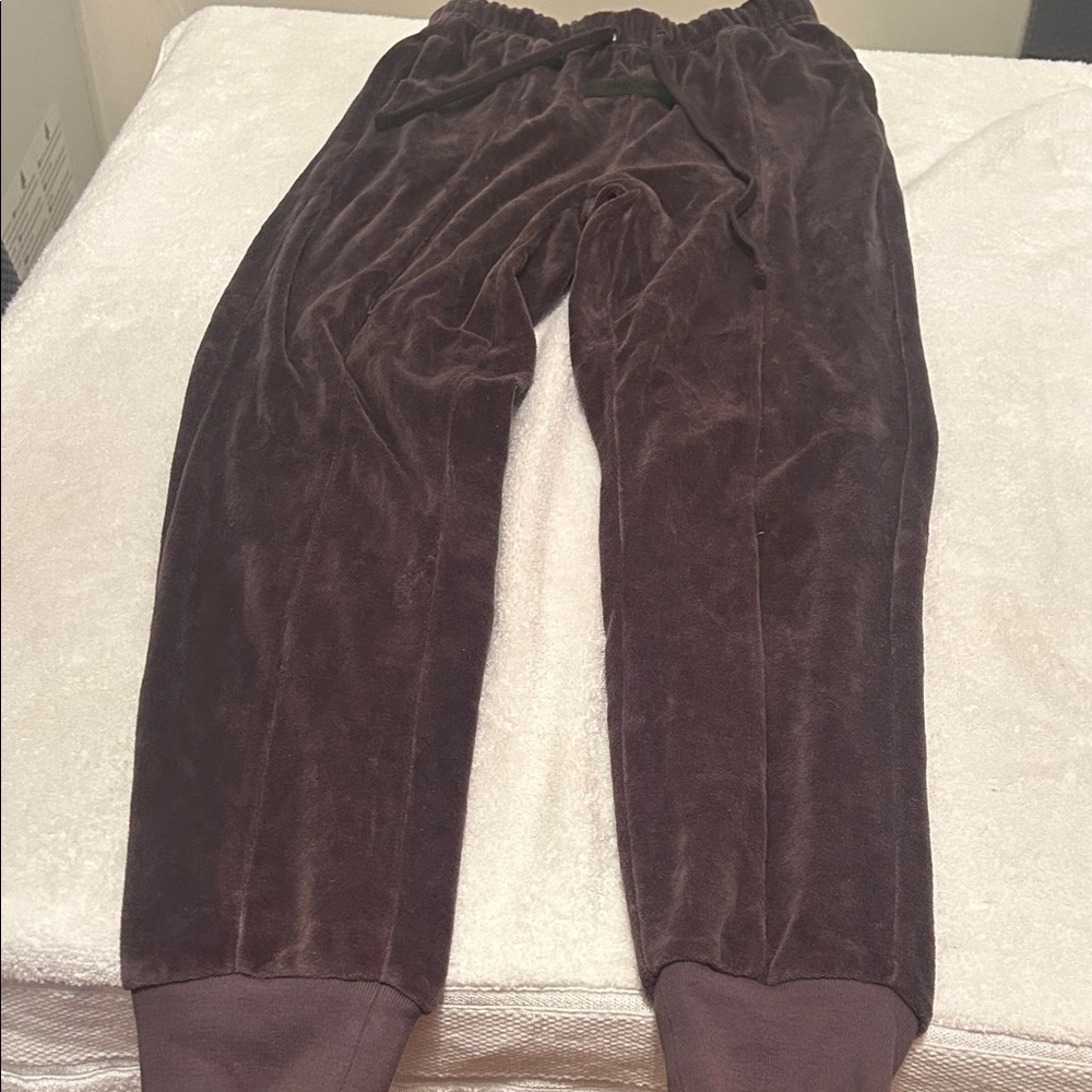 Fear of God ESSENTIALS Rich Brown Velour Joggers